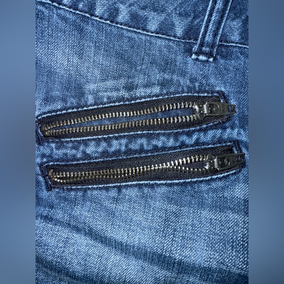 American Eagle jean shorts women’s sz 12 zippers Blue Wash Y2K emo grunge - Picture 2 of 11